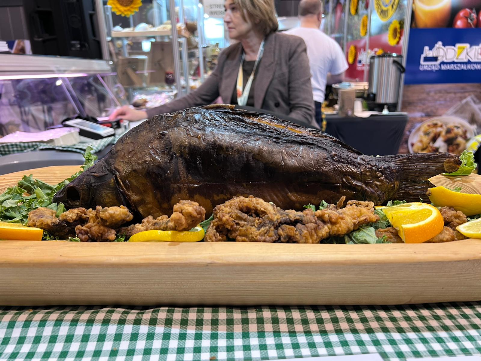 Smaki z całej Polski w AmberExpo. Festiwal Smaków Regionalnych przyciąga tłumy