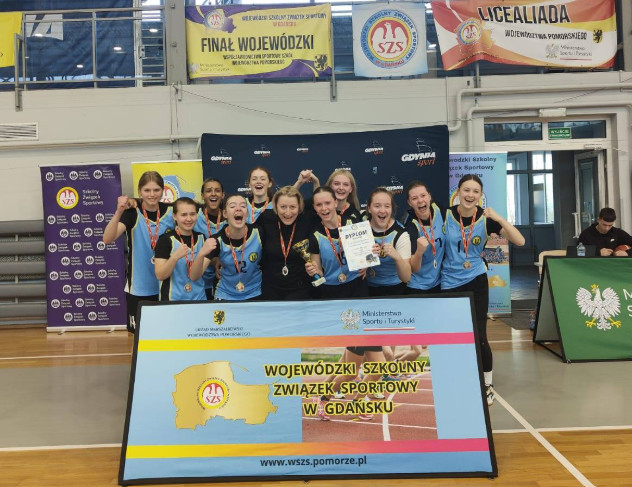 Historyczny brąz dla II LO! Wielki sukces koszykarek