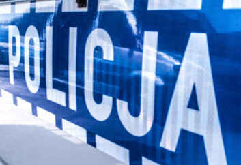 Pijana w pracy. Policja sprawdza, czy kierowała autem pod wpływem