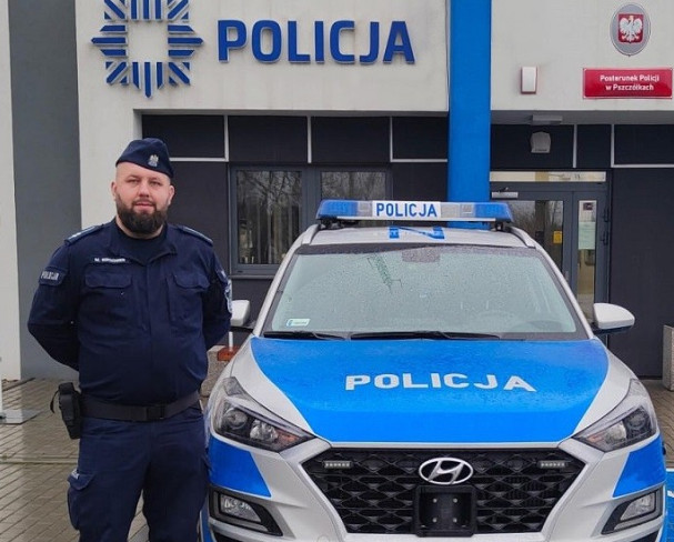 Dachowanie na DW222. Kierowca miał blisko 3 promile alkoholu