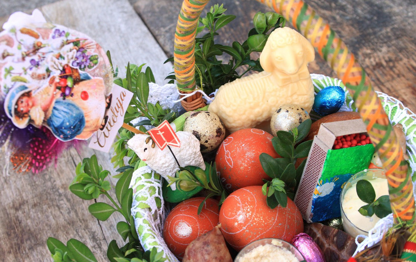 Między Grobem a Zmartwychwstaniem. Dzień pełen znaczeń