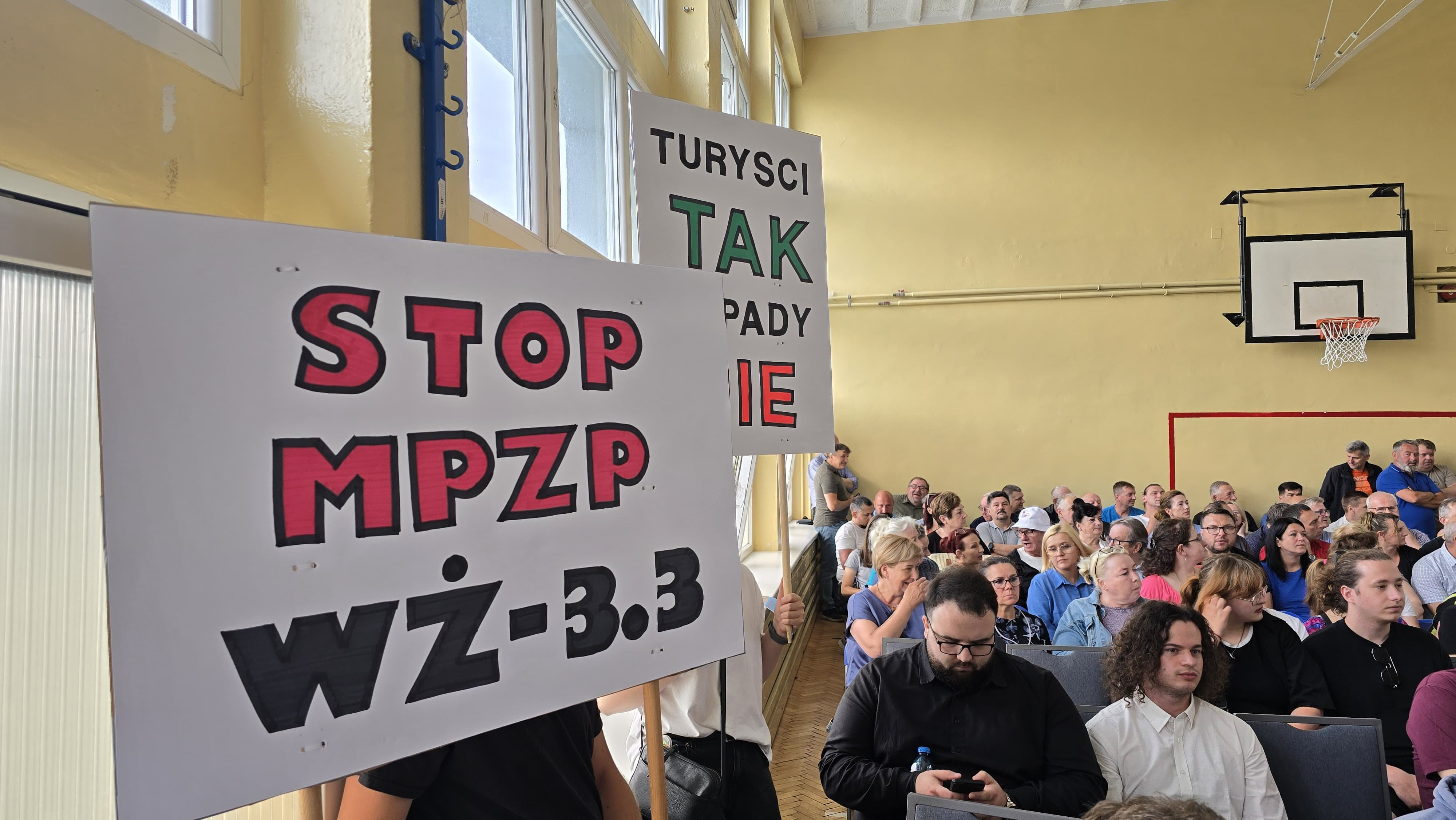 Chcą referendum o odwołaniu burmistrza i rady miejskiej Władysławowa. Do urzędu wpłynęło powiadomienie