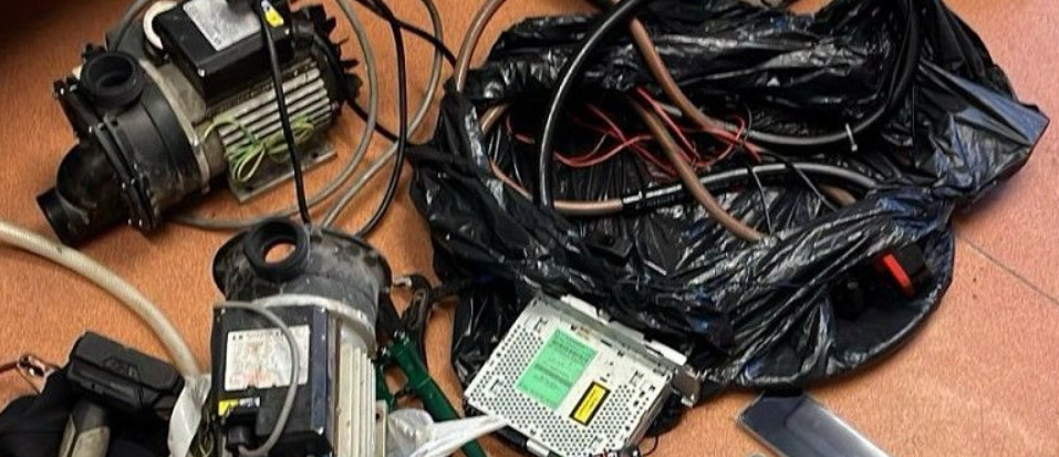 Ukradzione tablice miały utrudnić identyfikację. 32-latek z zarzutami