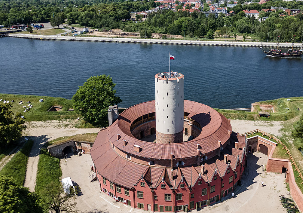 Hełm wróci na wieżę. Inwestycja w Twierdzy Wisłoujście