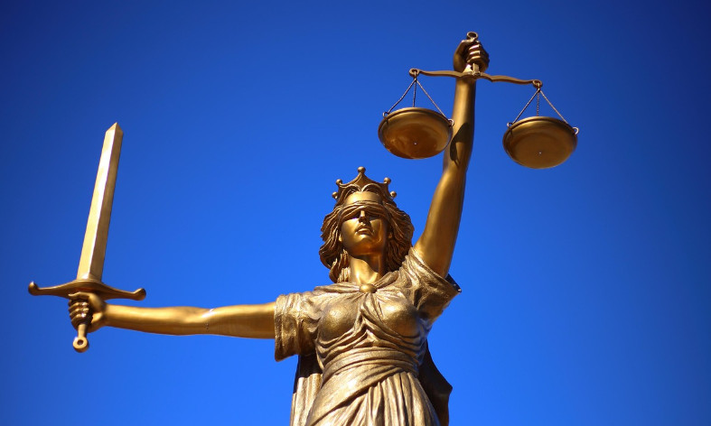 Agenci CBA w tczewskim sądzie. Śledztwo dotyczy przetargu na ochronę