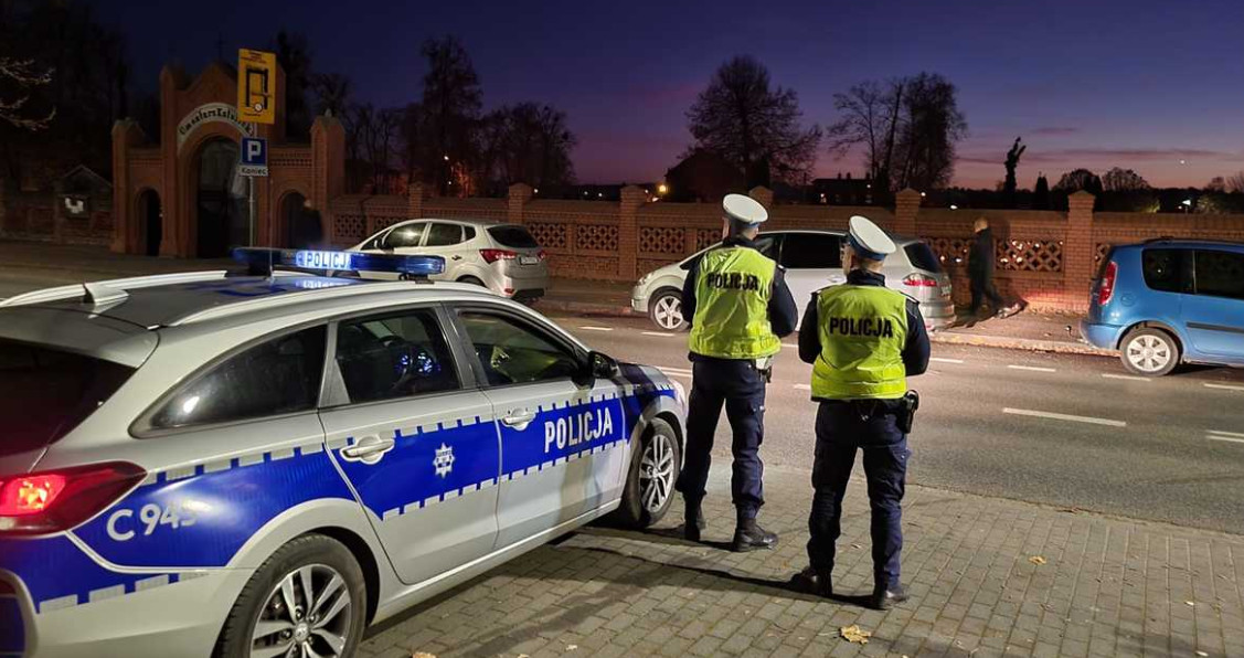 Bezpieczeństwo nad grobami bliskich. Policja zapowiada wzmożone działania w dniach Wszystkich Świętych