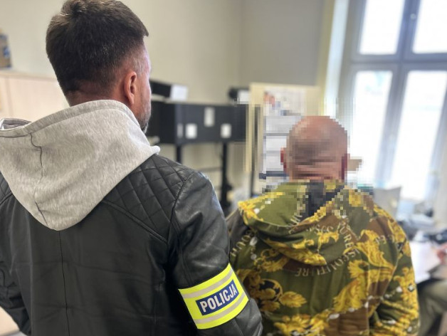 Poszukiwany 42-latek zatrzymany w Chojnicach. Podawał fałszywe dane podczas legitymowania.