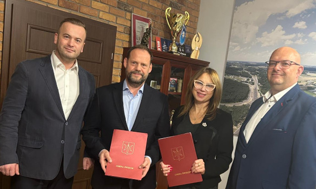 Zwrotka dla ciężarówek i nowe chodniki