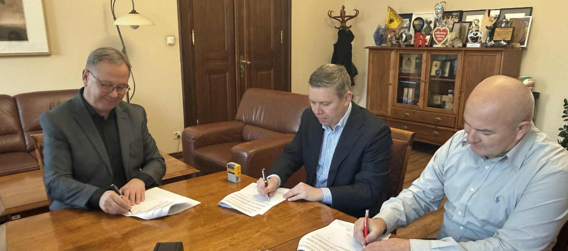 Inwestycja w sport lokalny. Klub piłkarski otrzymał pieniądze na rozwój