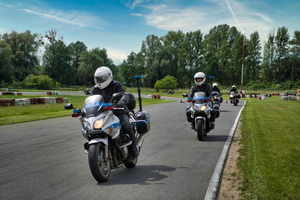 Kierowco, spójrz w lusterko! Startuje sezon motocyklowy