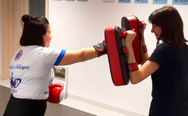 Sto lat siły kobiet. Policjantki uczą się samoobrony