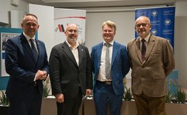 Historyczne spotkanie w bibliotece. Promocja książki dr. Kłodzińskiego