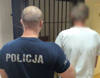 Niedopałek papierosa wywołał pożar pasażu