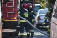 Pożar mieszkania. Ewakuowało się 30 osób. Jedna osoba nie żyje