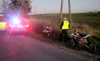 Jeden miał 11, drugi 15 lat. Obaj jechali motocyklami bez uprawnień