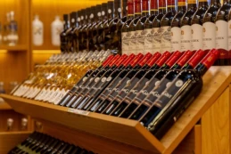 Zakaz nocnej sprzedaży alkoholu już wkrótce. Obejmie sklepy i stacje paliw