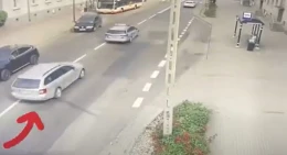 Urodziła w samochodzie. Do szpitala rodzinę eskortowali policjanci