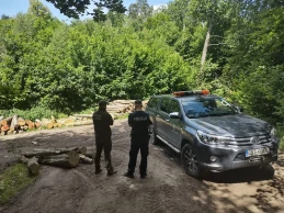 Leśne patrole sprawdzają porządek. Policja i Straż Leśna kontrolują zachowania mieszkańców