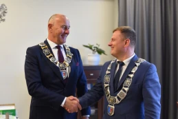 Zamieszanie wokół przewodniczącego rady. Najpierw został odwołany, a później ponownie powołany