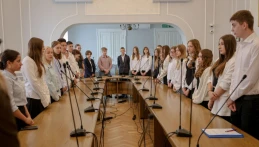 Młodzieżowa Rada Miasta z rekordową liczbą członków. Sesja z udziałem Prezydenta