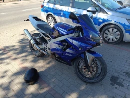 Jechał bez uprawnień, przeglądu i z tablicami od innego pojazdu