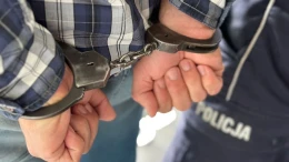 Razem pili, aż się pokłócili. Potem dostał nożem w okolicę klatki piersiowej
