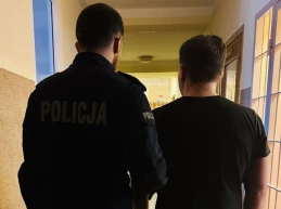 W Jastarni prowadził samochód popijając wódkę. Miał 2,8 promila 