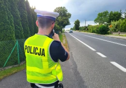 Mazda pędziła 117 km/h. Kierowca stracił prawo jazdy