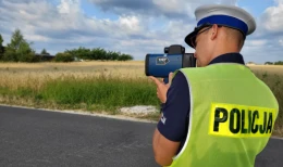 Akcja 'Prędkość' w Świeciu. Policjanci zatrzymali kilkudziesięciu piratów drogowych