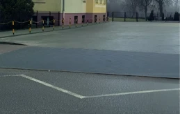 Wymiana utwardzenia nawierzchni. Parking przy szkole będzie bezpieczniejszy