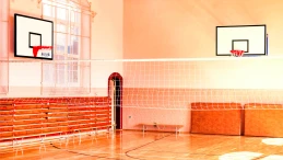 Nowe wyposażenie dla szkół. Darowizna wspiera edukację i sport