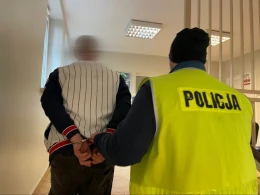 Kradł i miał przy sobie narkotyki. Stanie przed sądem
