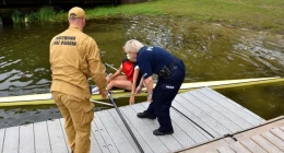 Bezpieczne wakacje nad wodą. Policjanci i strażacy kontrolują kąpieliska w Starogardzie Gdańskim