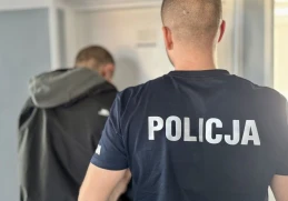 Ukradł kawę i walentynkowe prezenty. 38-latek usłyszał zarzuty