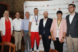 Brązowy medalista IO przyjechał do Tczewa. Mateusz Biskup odwiedził miasto