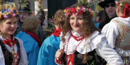Wielkanocne Zabawy. Śmigus-Dyngus i Prima Aprilis w polskiej kulturze