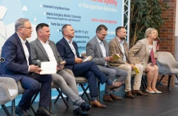 Starogard Gdański czyta Kochanowskiego. Narodowe Czytanie przyciągnęło tłumy