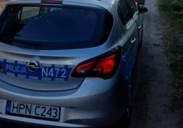 Motorowerzysta zatrzymany przez policję. Badanie wykazało obecność alkoholu