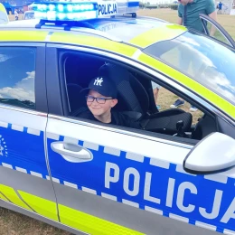 Zasady bezpieczeństwa na wakacjach. Dzień Dziecka z policjantami