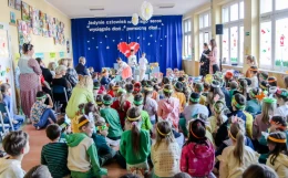 Kolorowy Dzień Motyla w Starogardzie Gdańskim. Uczniowie pomagają hospicjum