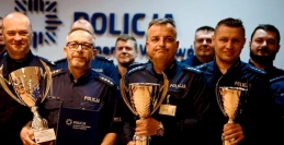 Najlepszy dyżurny z Pomorza wyłoniony. Starogardzki policjant na podium!