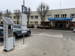 Czytelnik o sytuacji przy szpitalu w Wejherowie: "Niepełnosprawni powinni parkować za darmo". Operator wyjaśnia