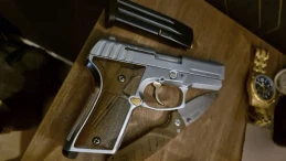 Groził jej i nękał! Co znaleźli policjanci w jego mieszkaniu?