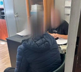 Sklepowy łasuch zatrzymany. Ukradł bombonierki za ponad tysiąc złotych