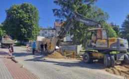 Trwają prace ziemne w centrum Czerska. Kierowcy muszą liczyć się z utrudnieniami
