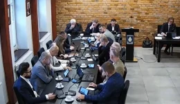 'Było drogo, będzie jeszcze drożej'. Radni zdecydowali o podwyższeniu opłat w Pelplinie