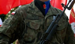 Agencja Mienia Wojskowego wyprzedaje sprzęt. Nie tylko odzież wojskowa