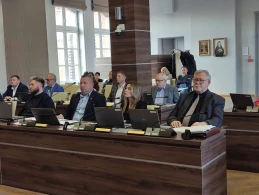 Nowe decyzje radnych na XVII sesji. Jakie uchwały zostaną podjęte?