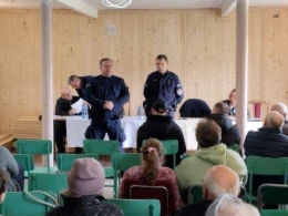 Złodzieje nie biorą urlopu. Policjanci przypominają działkowiczom, jak chronić swój dobytek