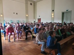 Tolerancja i bezpieczeństwo w szkole. Policjantka rozmawiała z uczniami